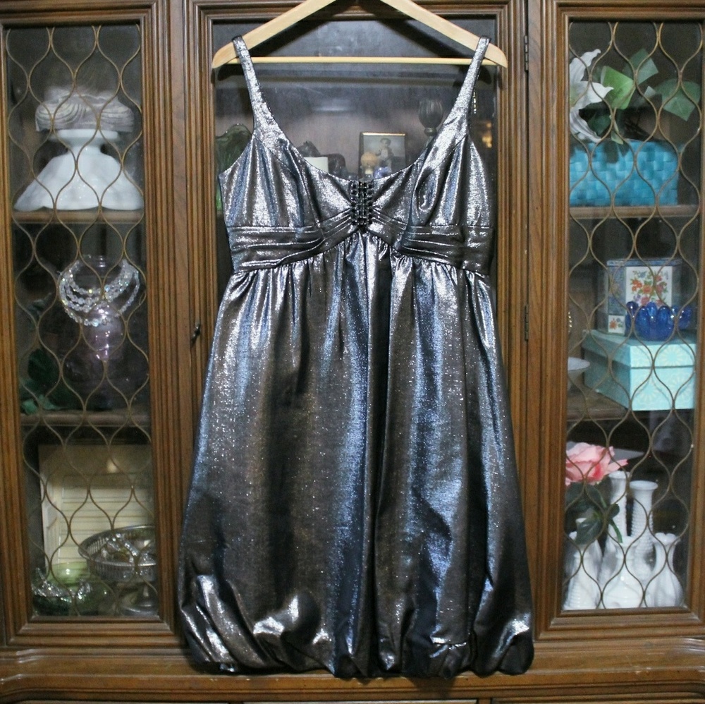 Carmen Marc Valvo Silver Bubble Hem Dress